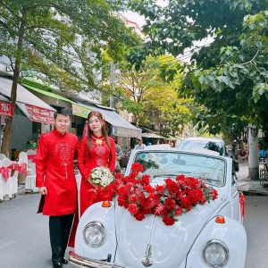 XE CƯỚI BỌ MUI TRẦN